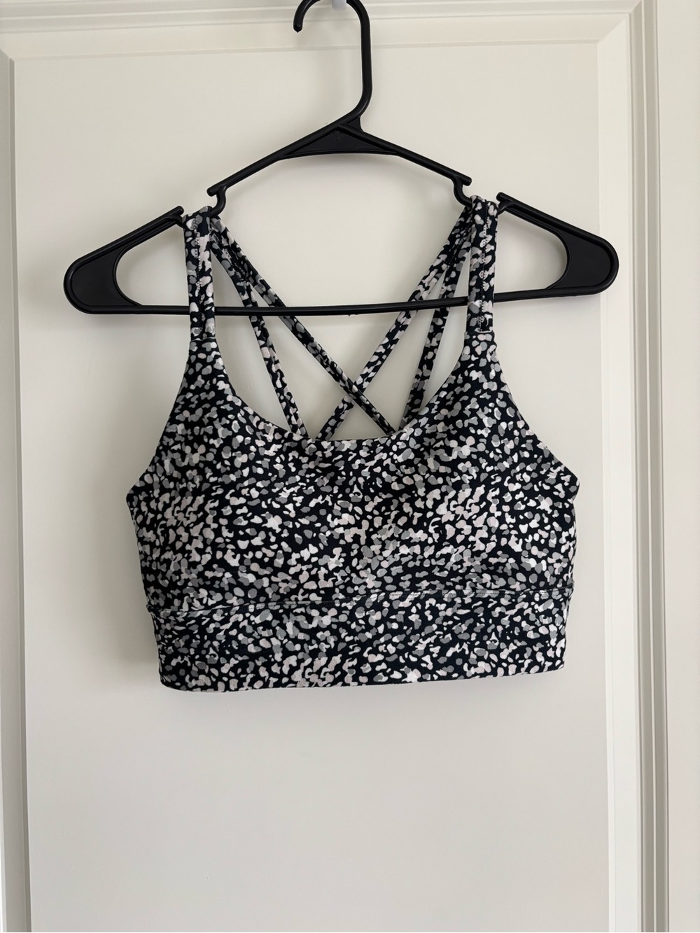 Black & White Printed Strappy Sports Bra